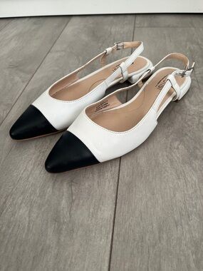 ALONSI Milana White and Black Leather Two-Tone Slingback Flats, Size 8